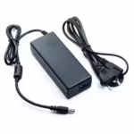 ADAPTATEUR D'ALIMENTATION 12V/5A PROFESSIONNEL : INPUT：100～240V AC100/50-60HZ Sortie:12V/5A DC